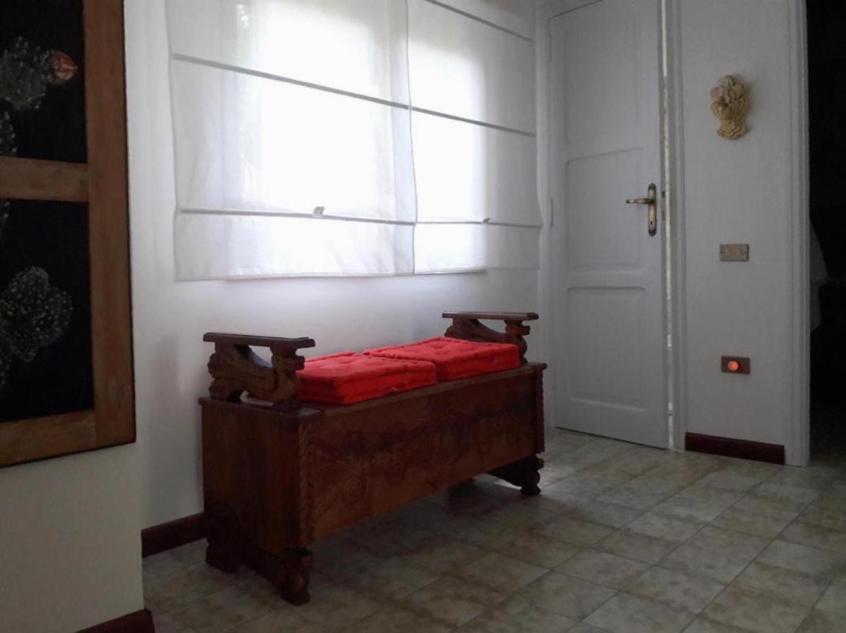 Appartement Invit Arti à Capoterra Extérieur photo